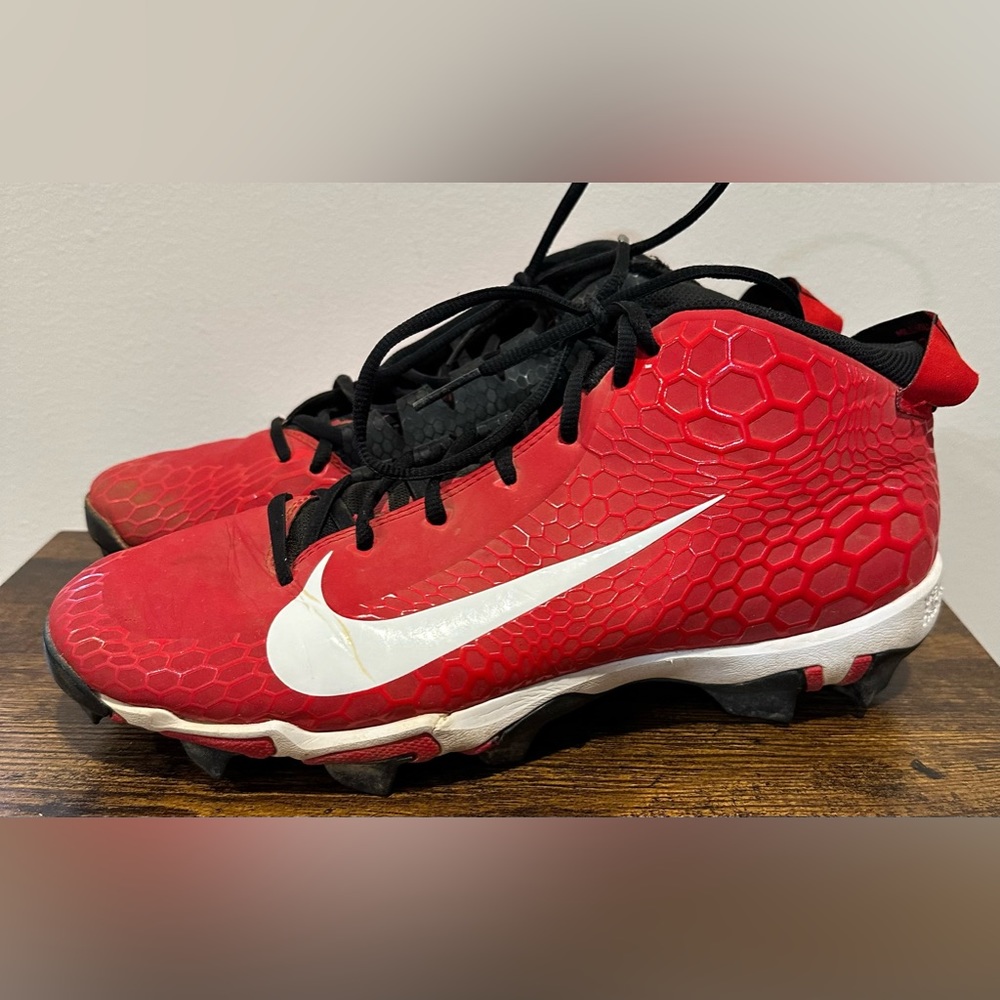 Nike Red White Men's Athletic Cleats